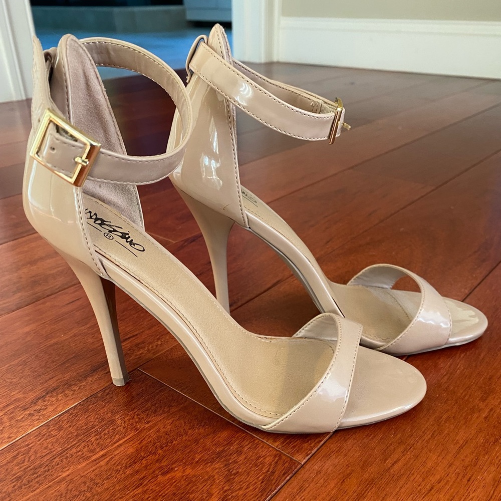 Nude heels